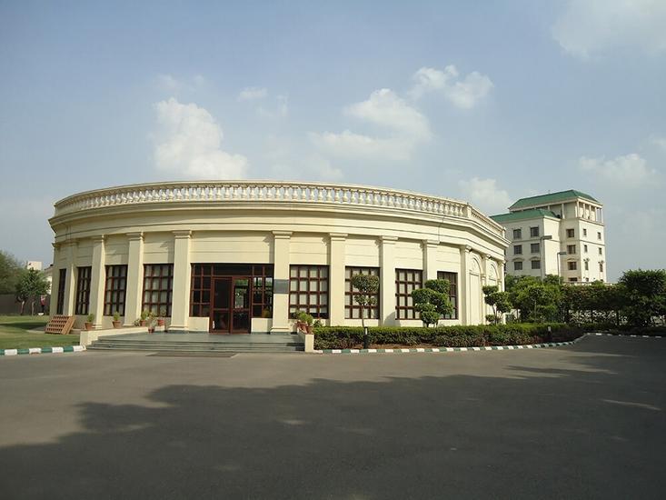 DLF Siris Estate
