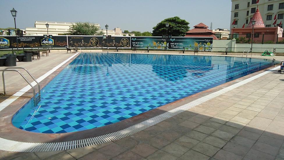 DLF Siris Estate