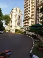 DLF Richmond Park Phase 4