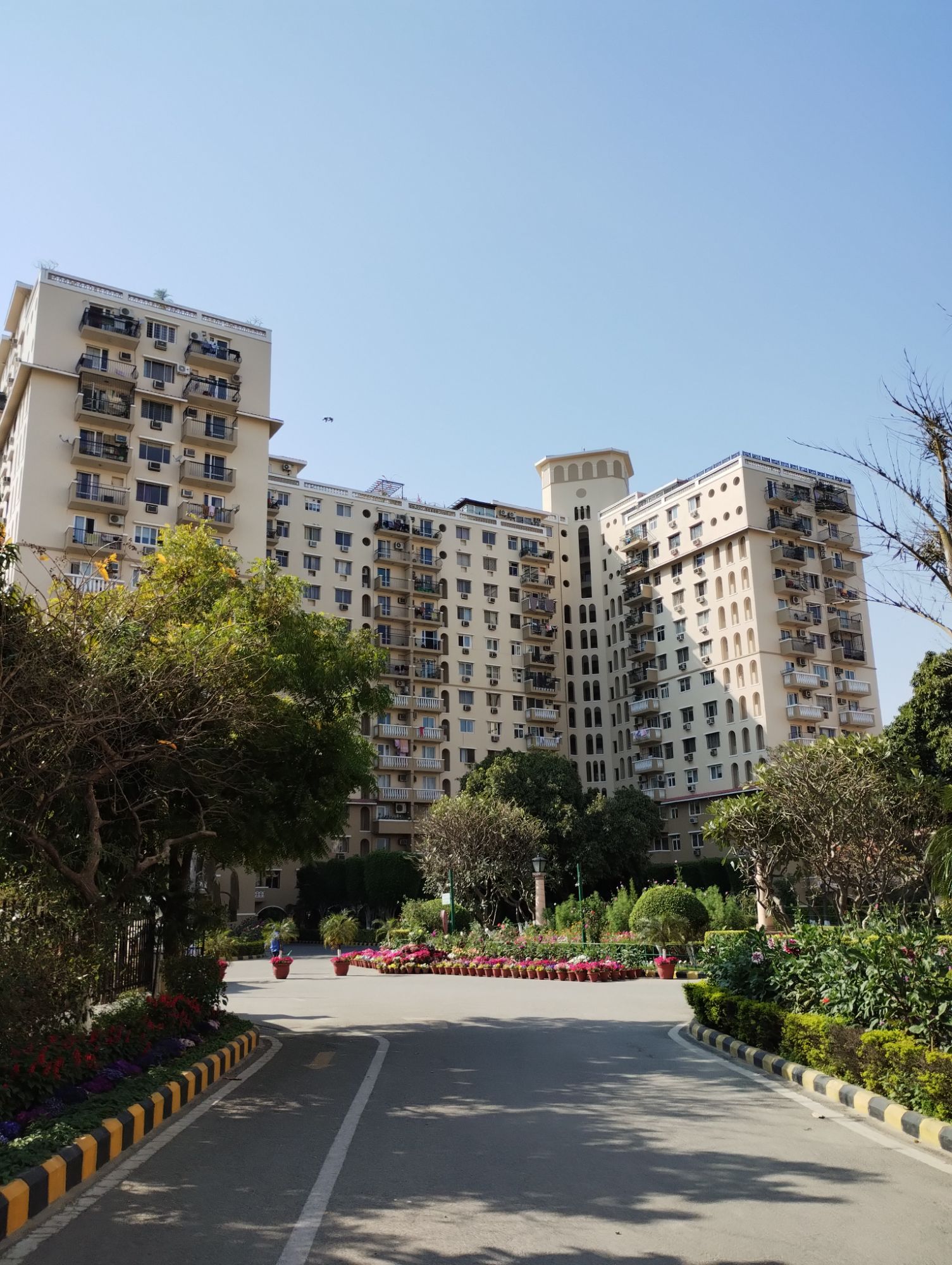 DLF Oakwood Estate