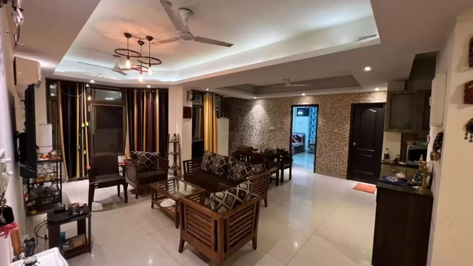 DLF Platinum Residences