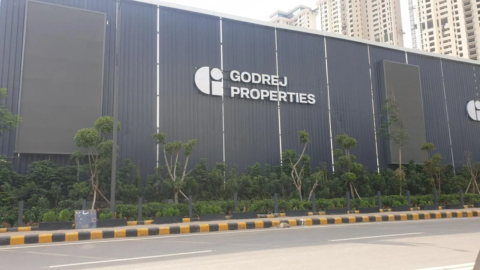 Godrej Samaris