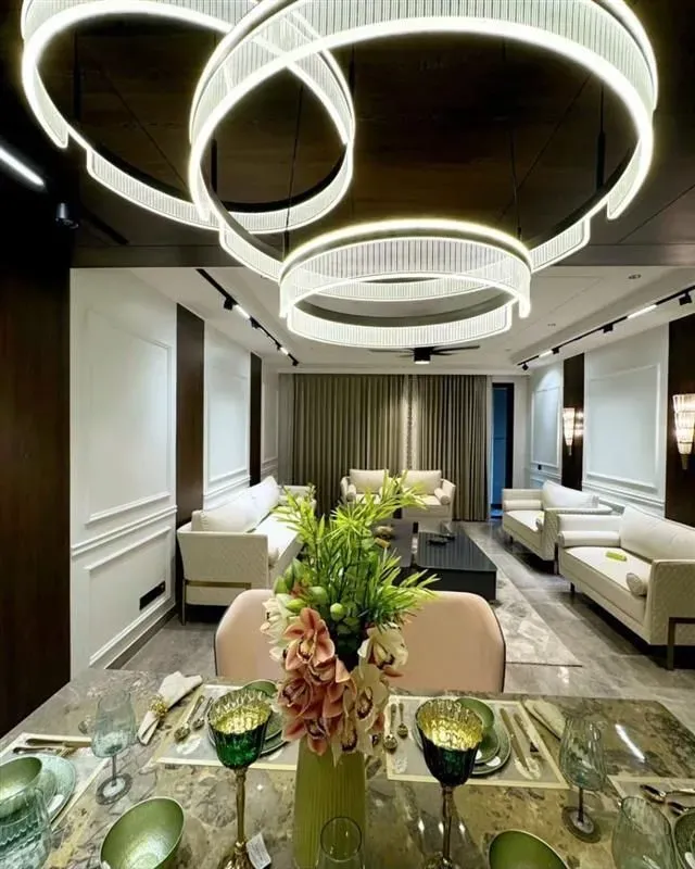 Bargainers Ultra Premium Luxurious Floor
