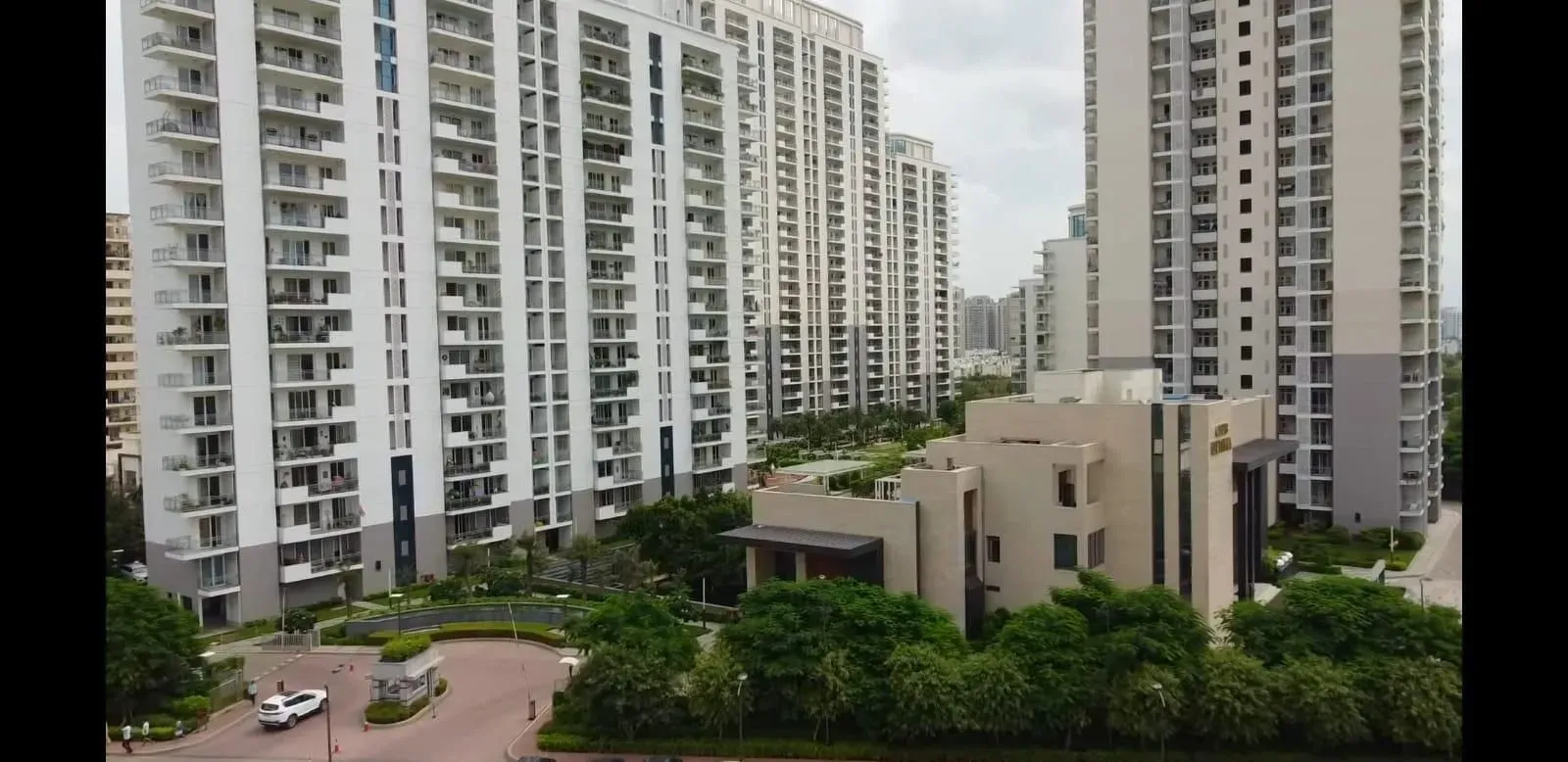 DLF The Ultima