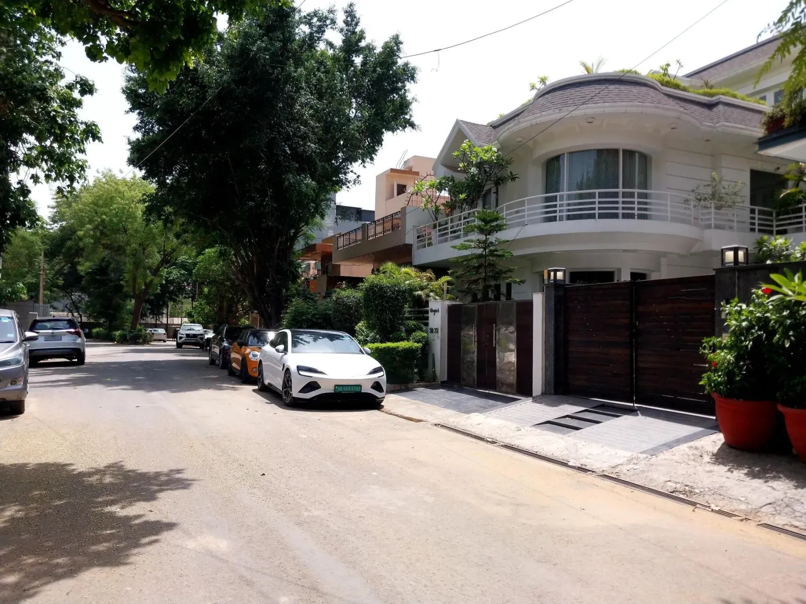 DLF Phase 4 Luxury Builder Floors