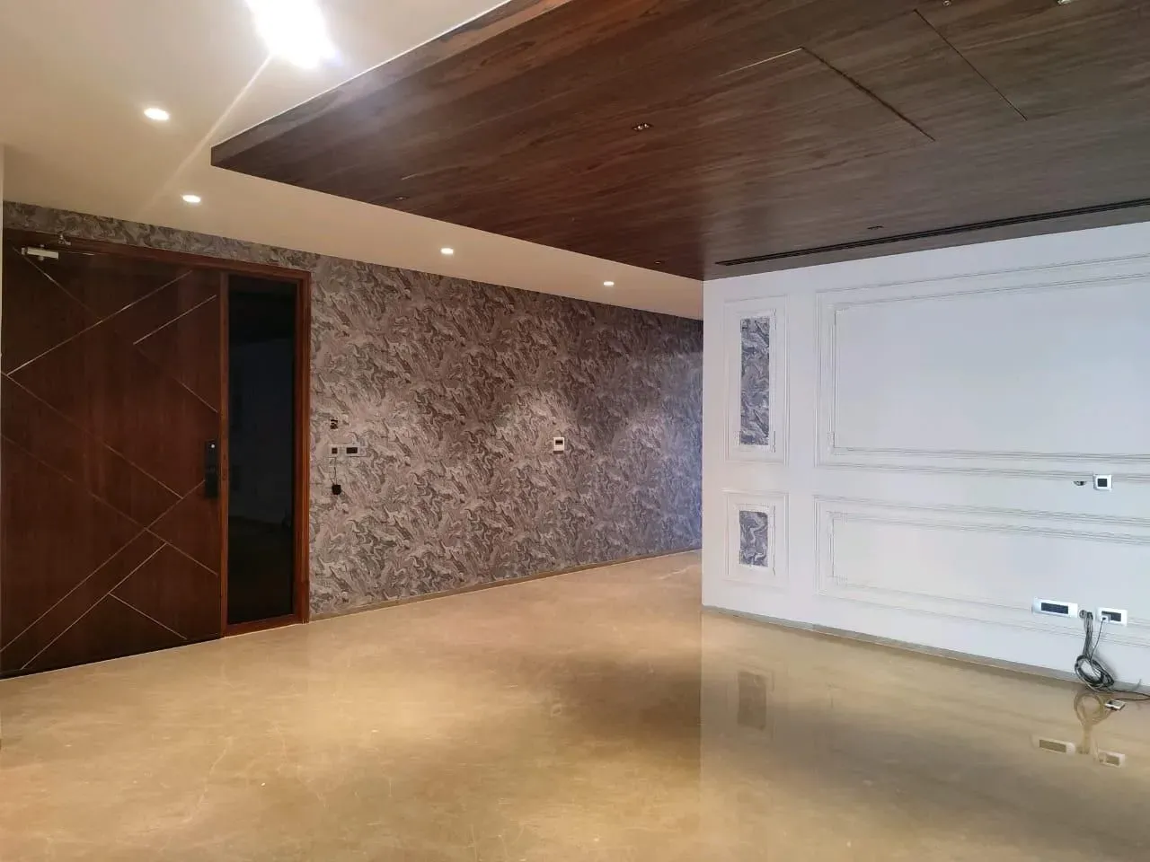 Luxury Builder floor In South City 2