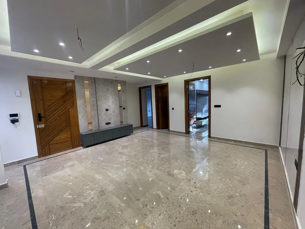 Greenwood City Luxurious Builder Floor