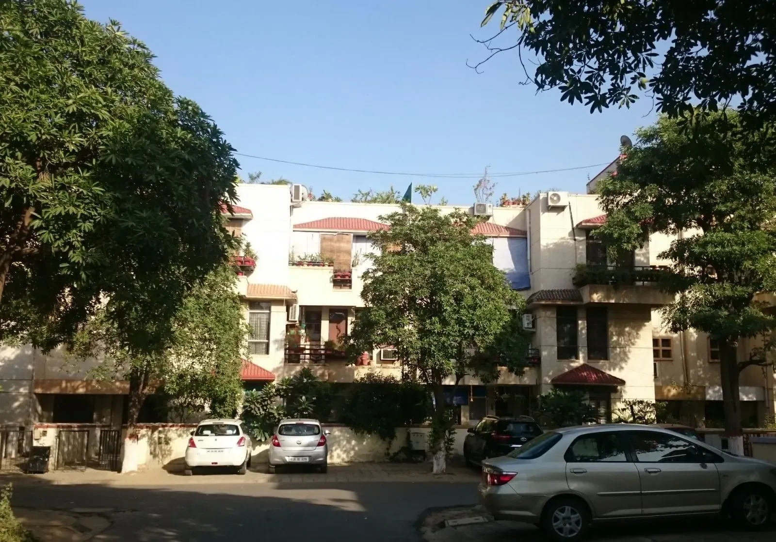 Unitech South City 2