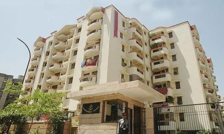 Royal Palm Apartments