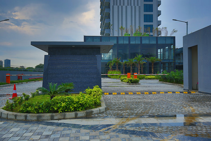 Paras Square