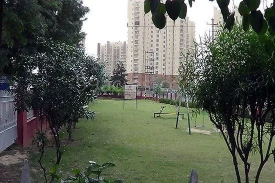 Unitech Crest Wood