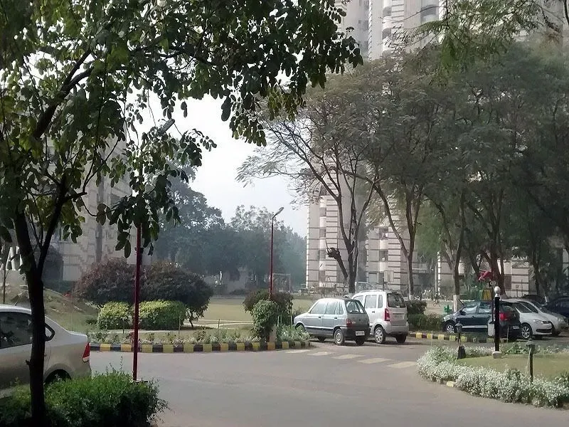Unitech Rakshak Apartment